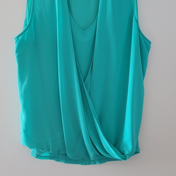 Women's blouse - Picture 2 of 2